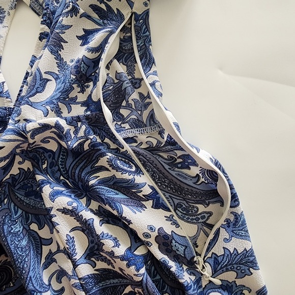 Show Me Your Mumu Antiqua Stretch Ibiza Blue White Floral‎ Dress size S - Picture 8 of 9